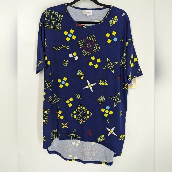 NWT LULAROE Geometric Print Short Sleeve Hi-Lo Tee - Picture 1 of 9